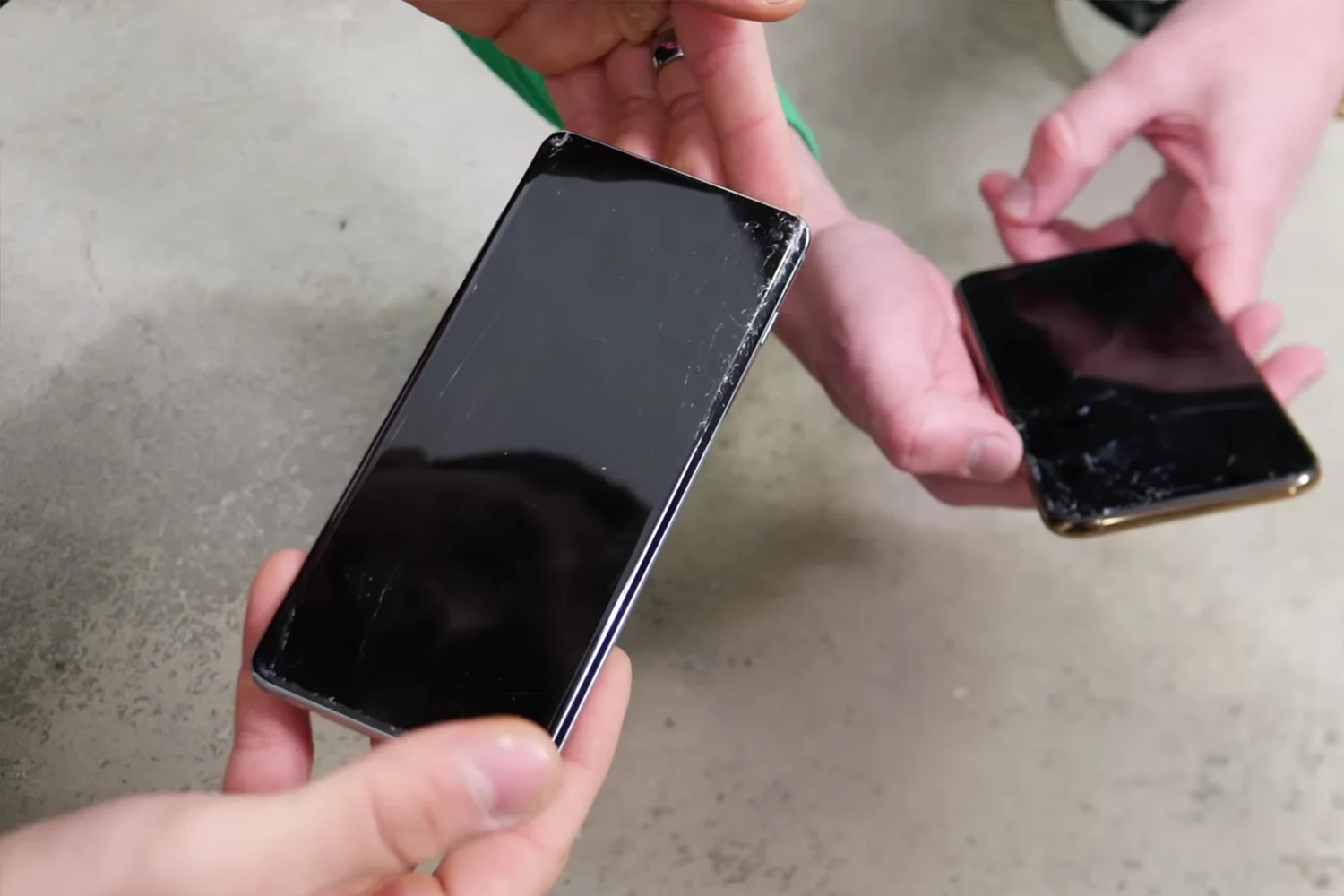 ep-kinh-samsung-galaxy-s10-plus-nguyen-nhan