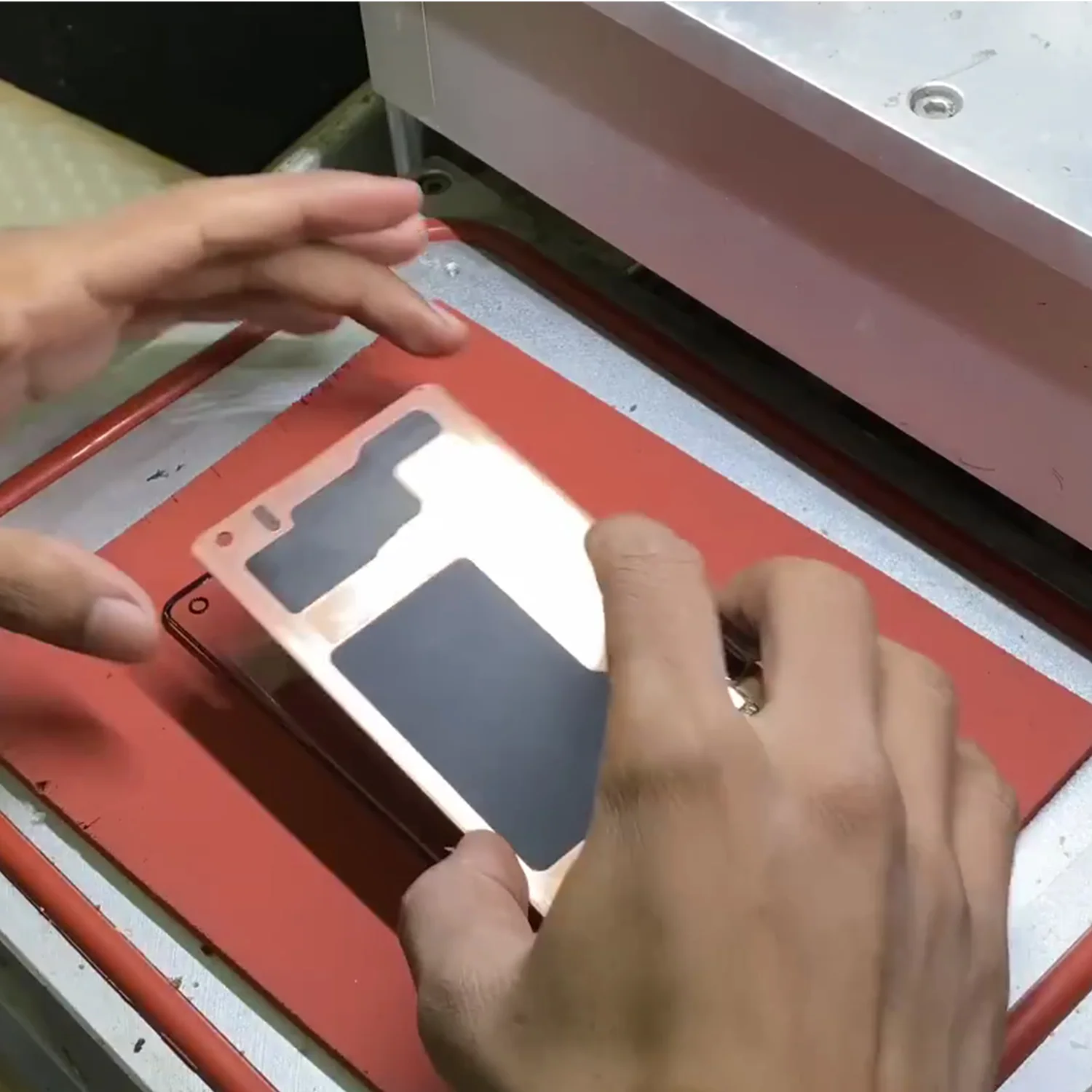 ep-kinh-samsung-galaxy-s10-slide5