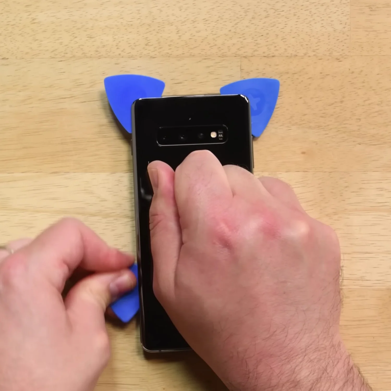 nguon-sua-nguon-samsung-galaxy-s10-plus-slide1