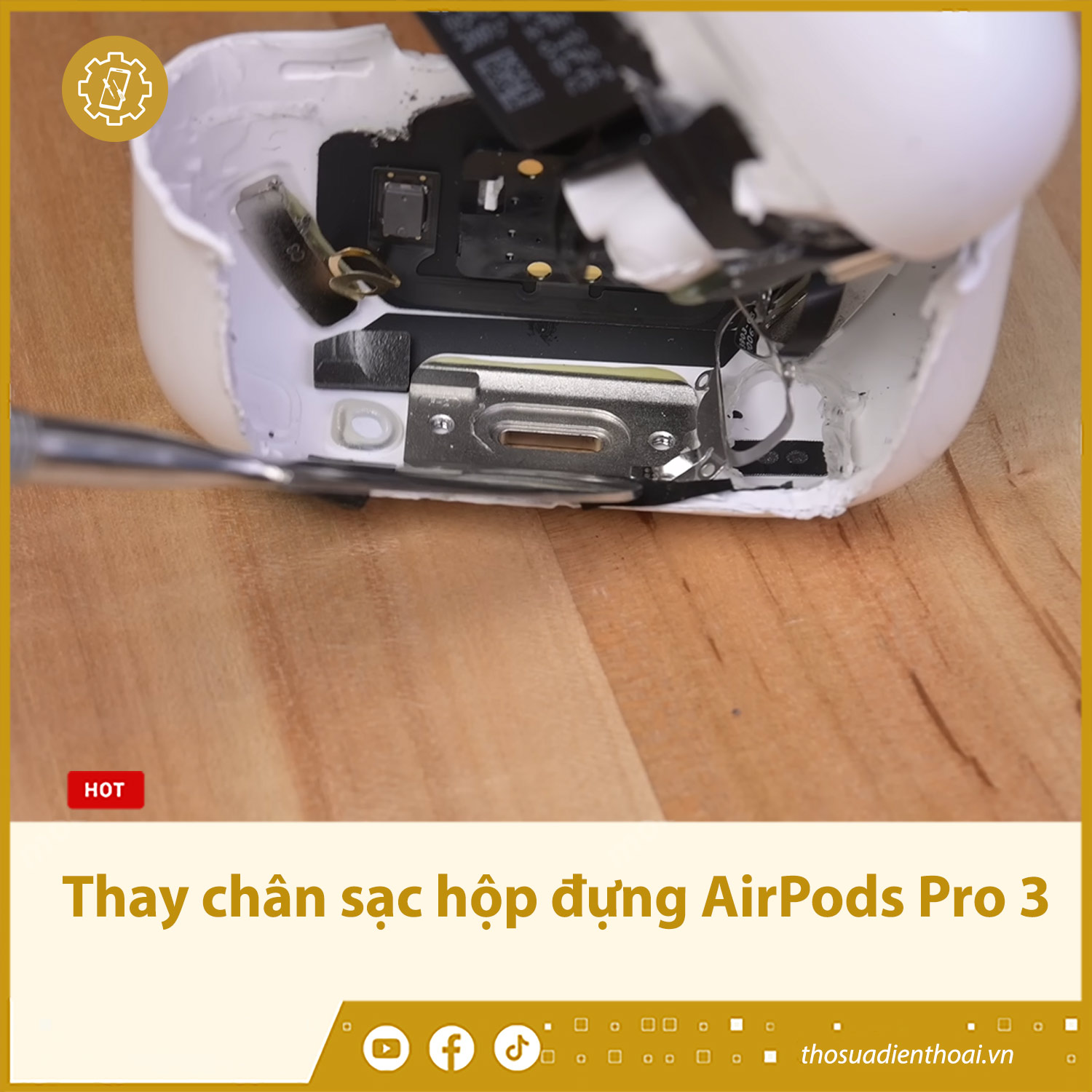 sua-airpods-chan-sac-hop