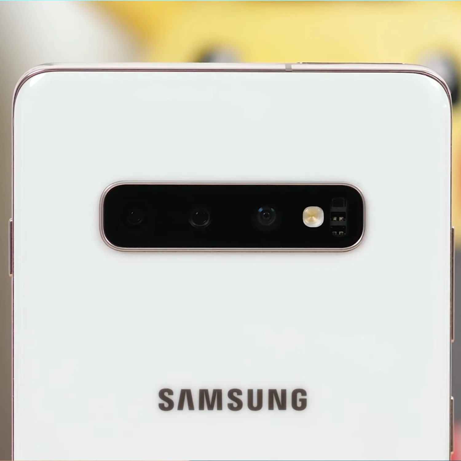 thay-camera-samsung-galaxy-s10-plus-slide5