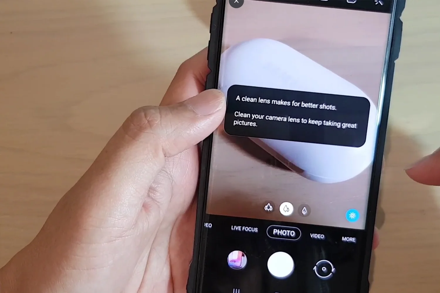 thay-camera-truoc-sau-samsung-galaxy-s10-dau-hieu