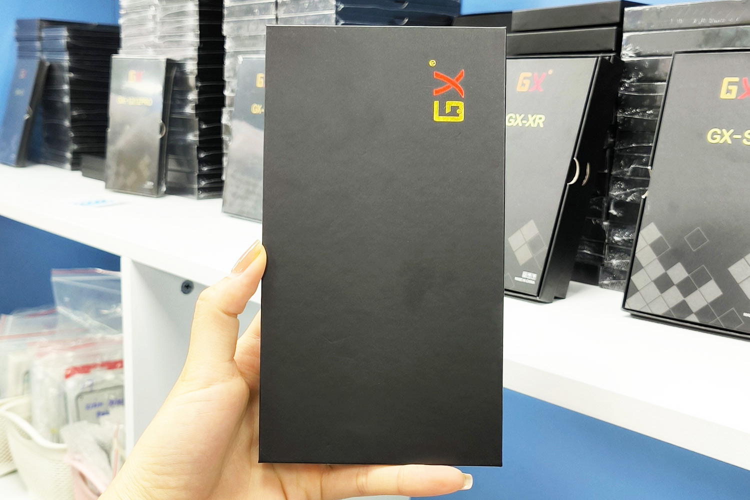 thay-man-hinh-iphone-12-pro-max-chinh-hang-thay-man-linh-kien