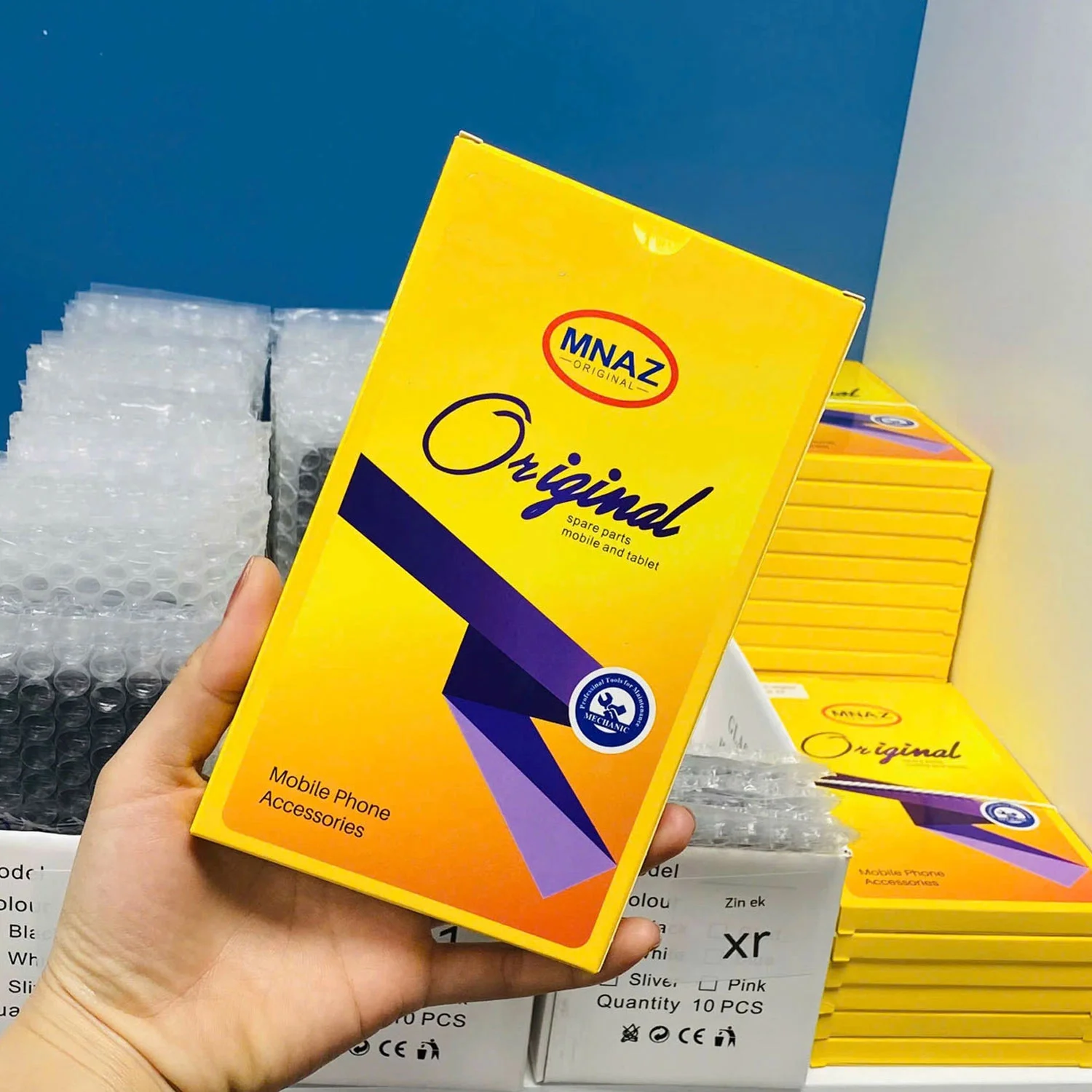 thay-man-hinh-iphone-15-chinh-hang-4