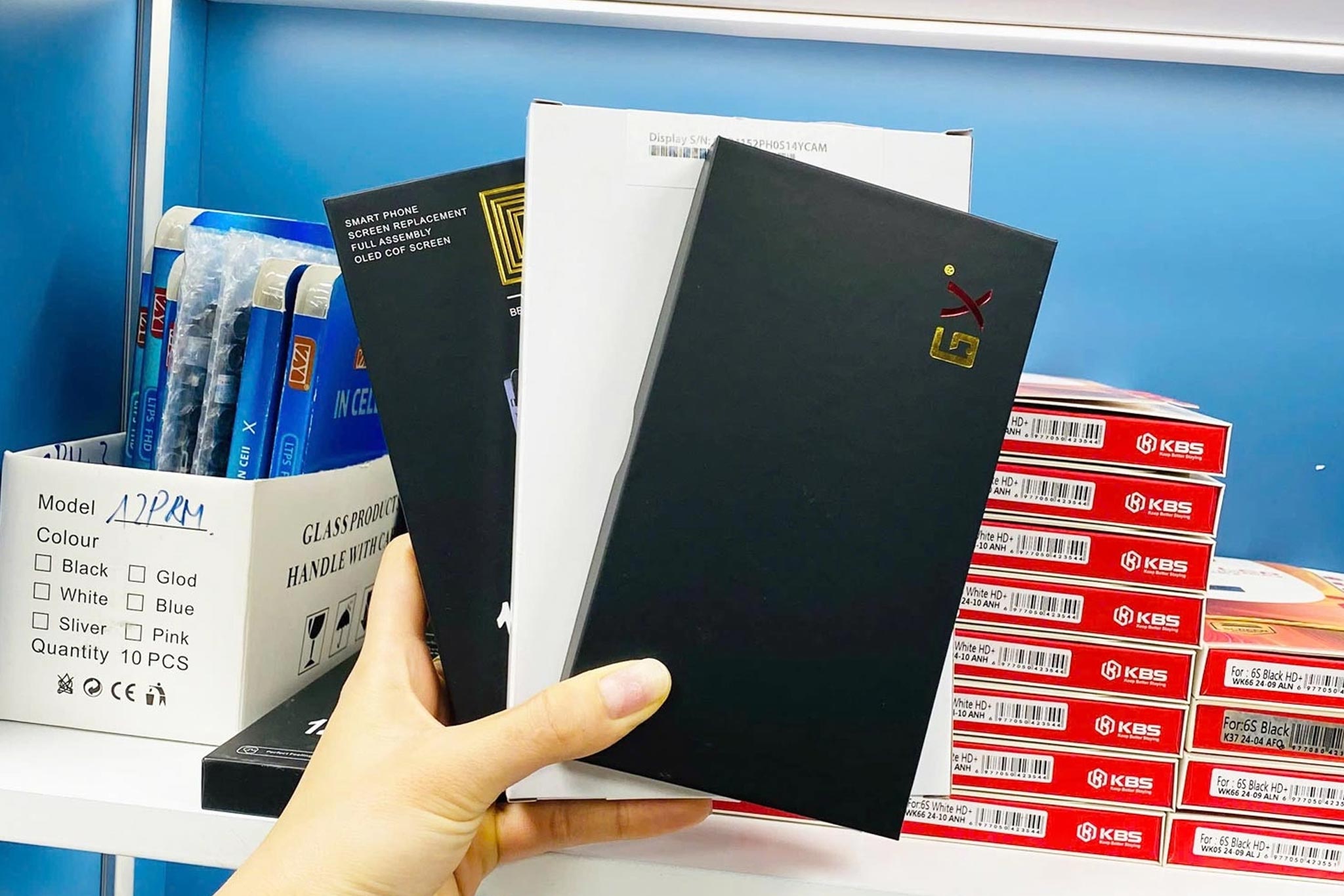 thay-man-hinh-iphone-16-pro-chinh-hang-thay-man-hinh-nao