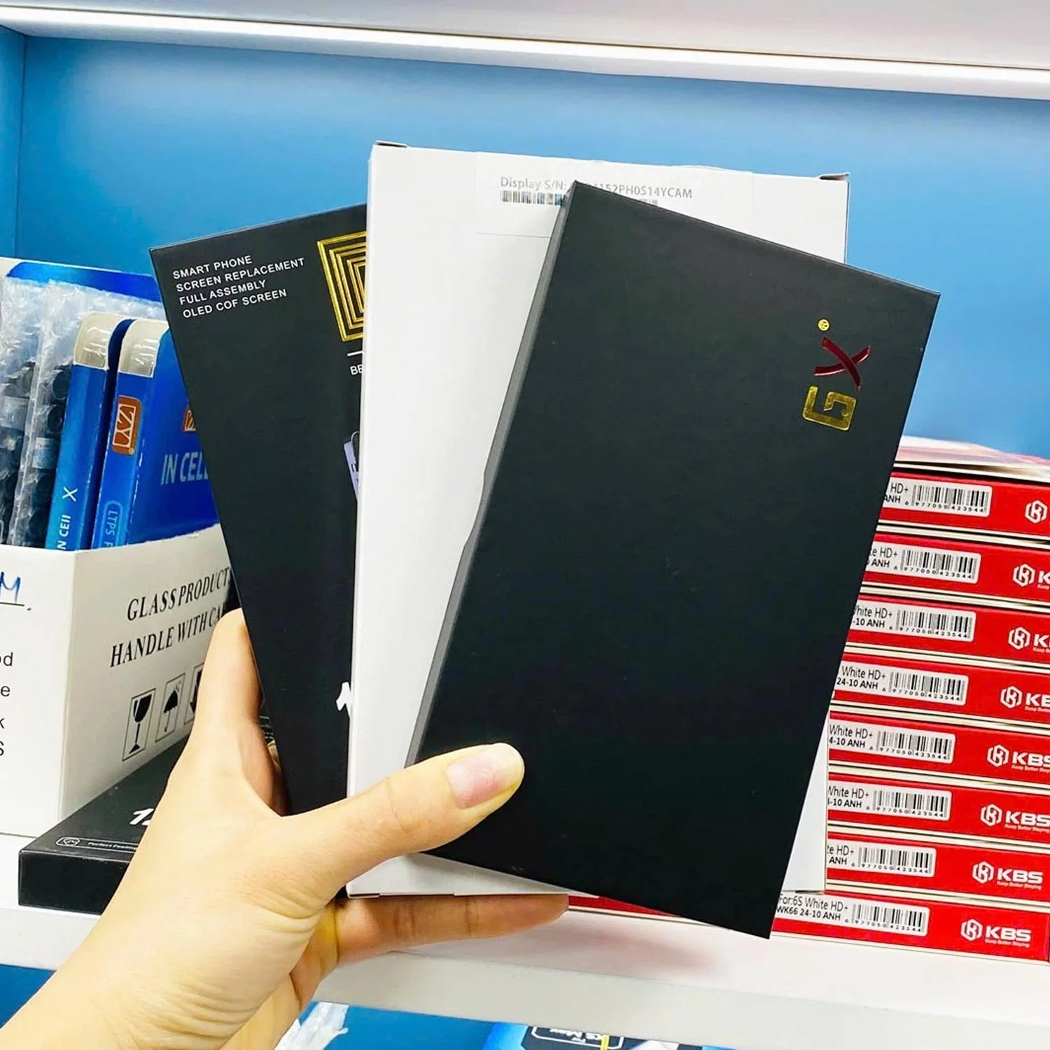 thay-man-hinh-iphone-16-pro-max-chinh-hang-1