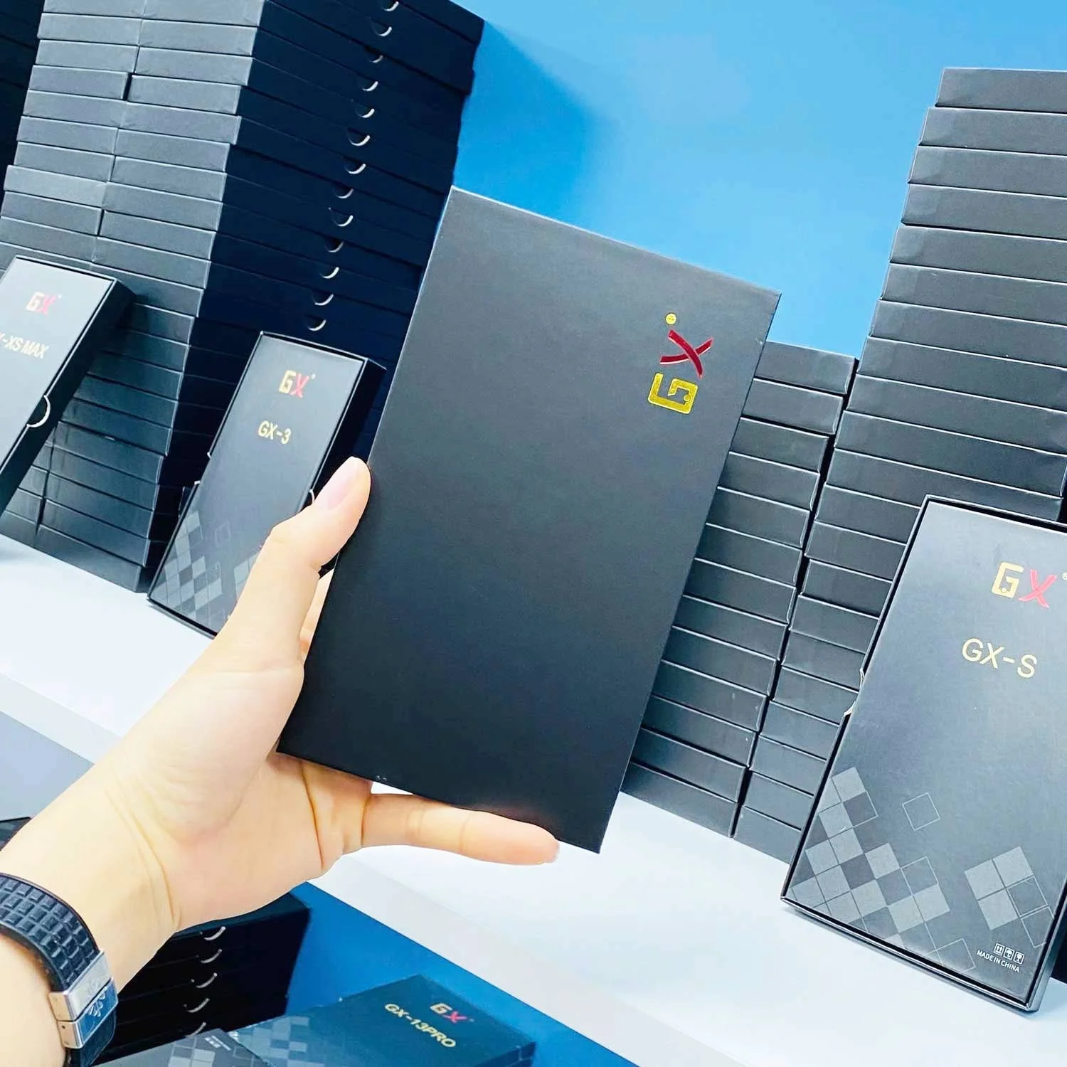 thay-man-hinh-iphone-17-pro-max-chinh-hang-4