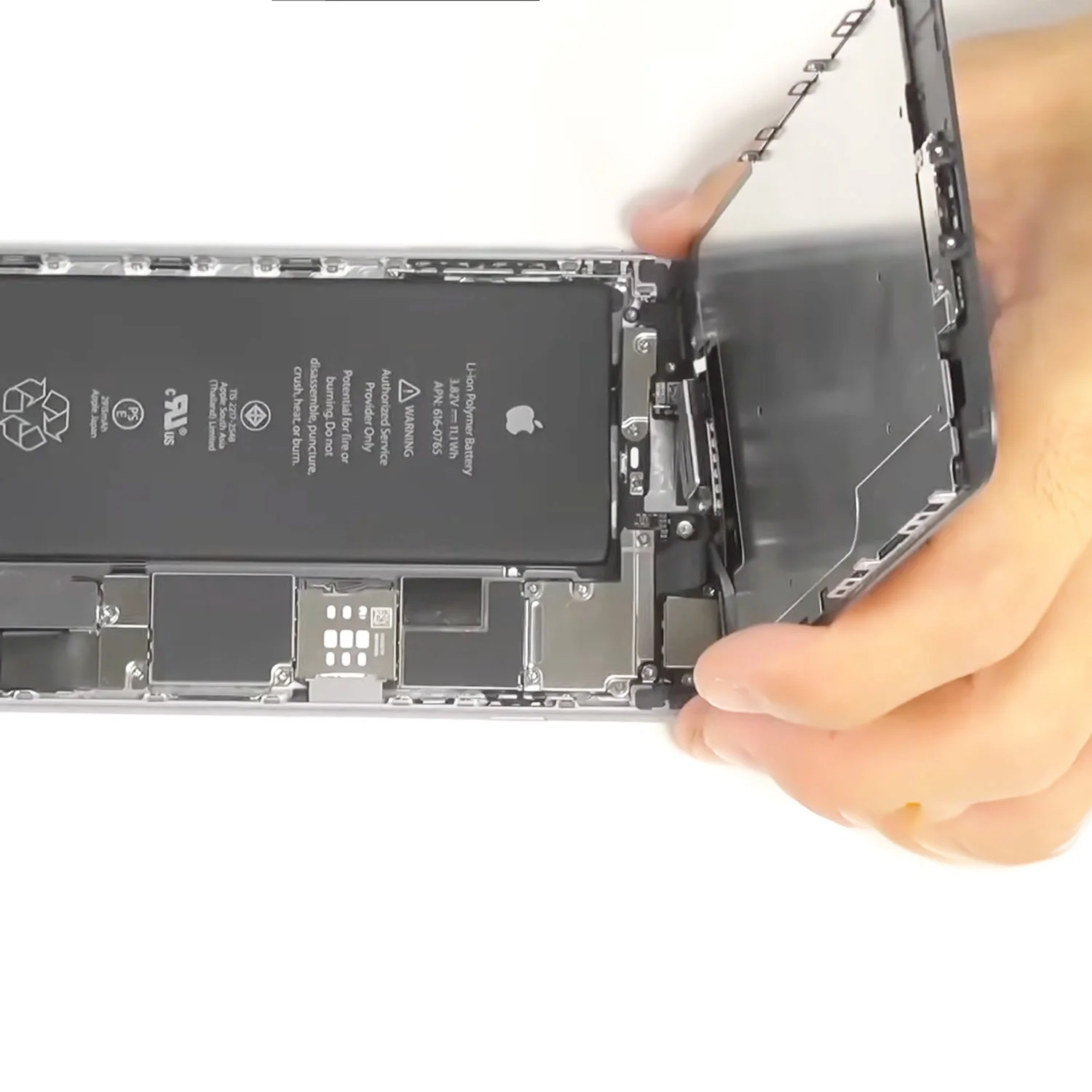 thay-man-hinh-iphone-6-plus-chinh-hang-3