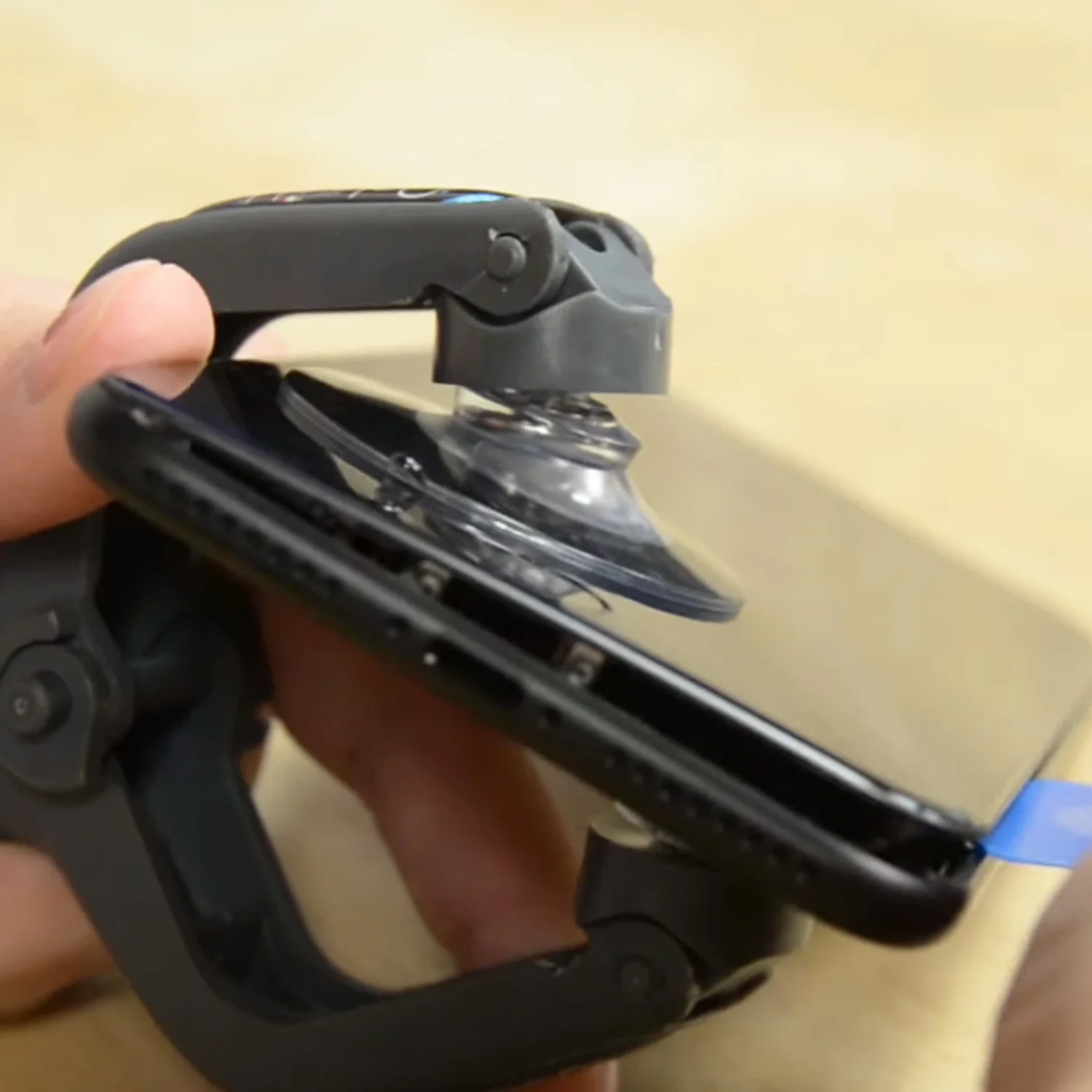 thay-man-hinh-iphone-7-plus-chinh-hanghtml-2