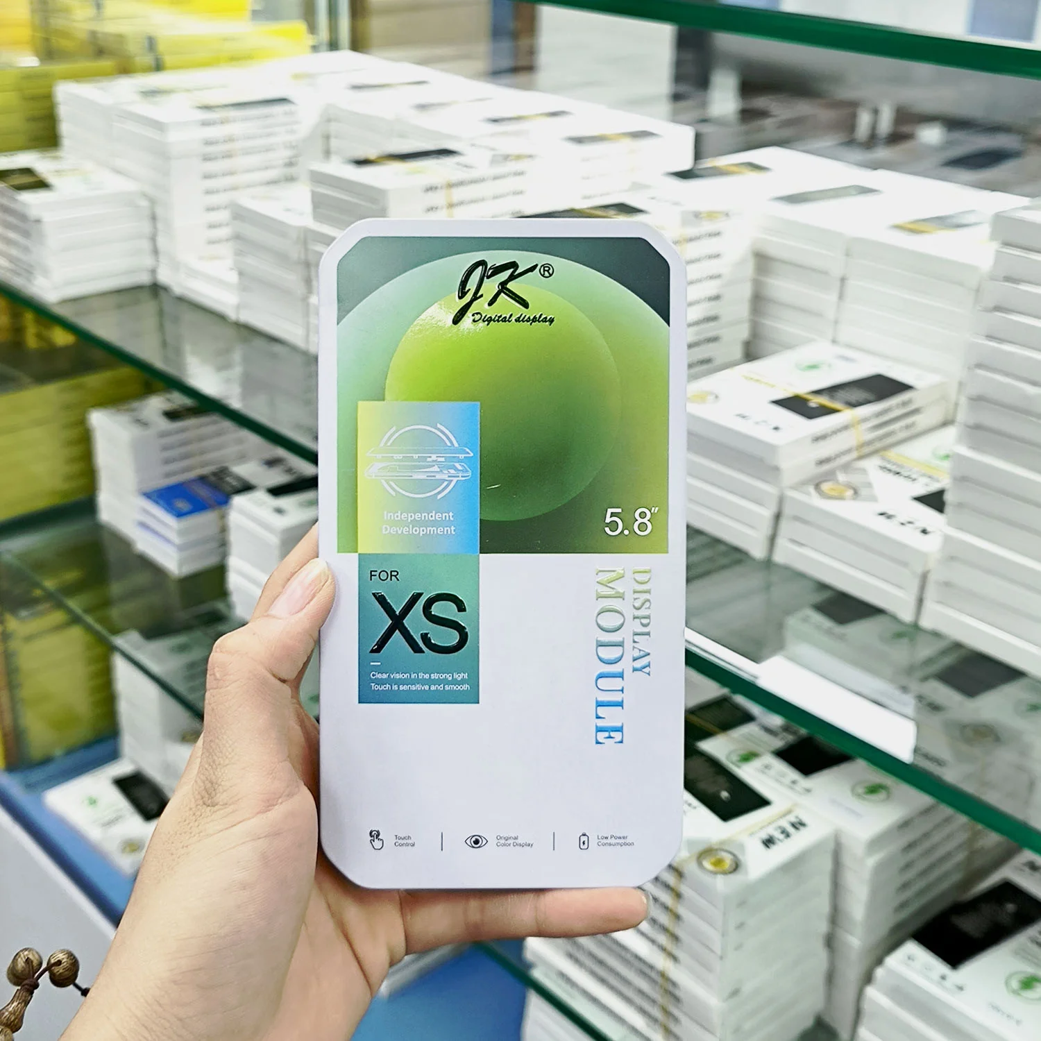 thay-man-hinh-iphone-xs-slide1