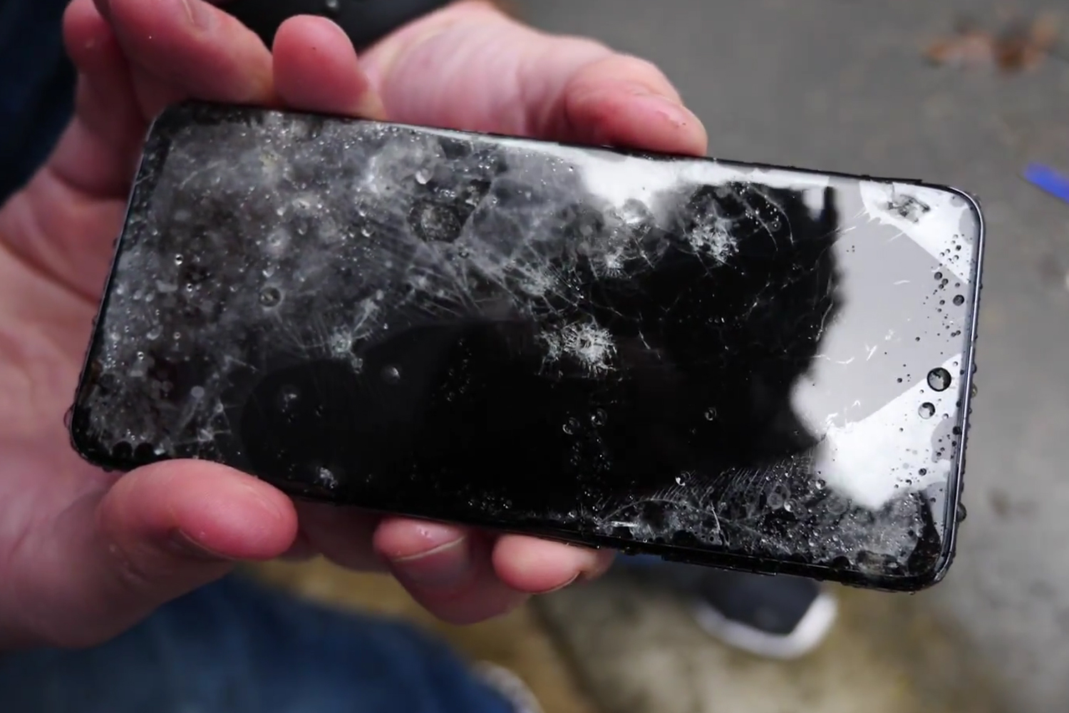 thay-man-hinh-samsung-galaxy-s20-dau-hieu