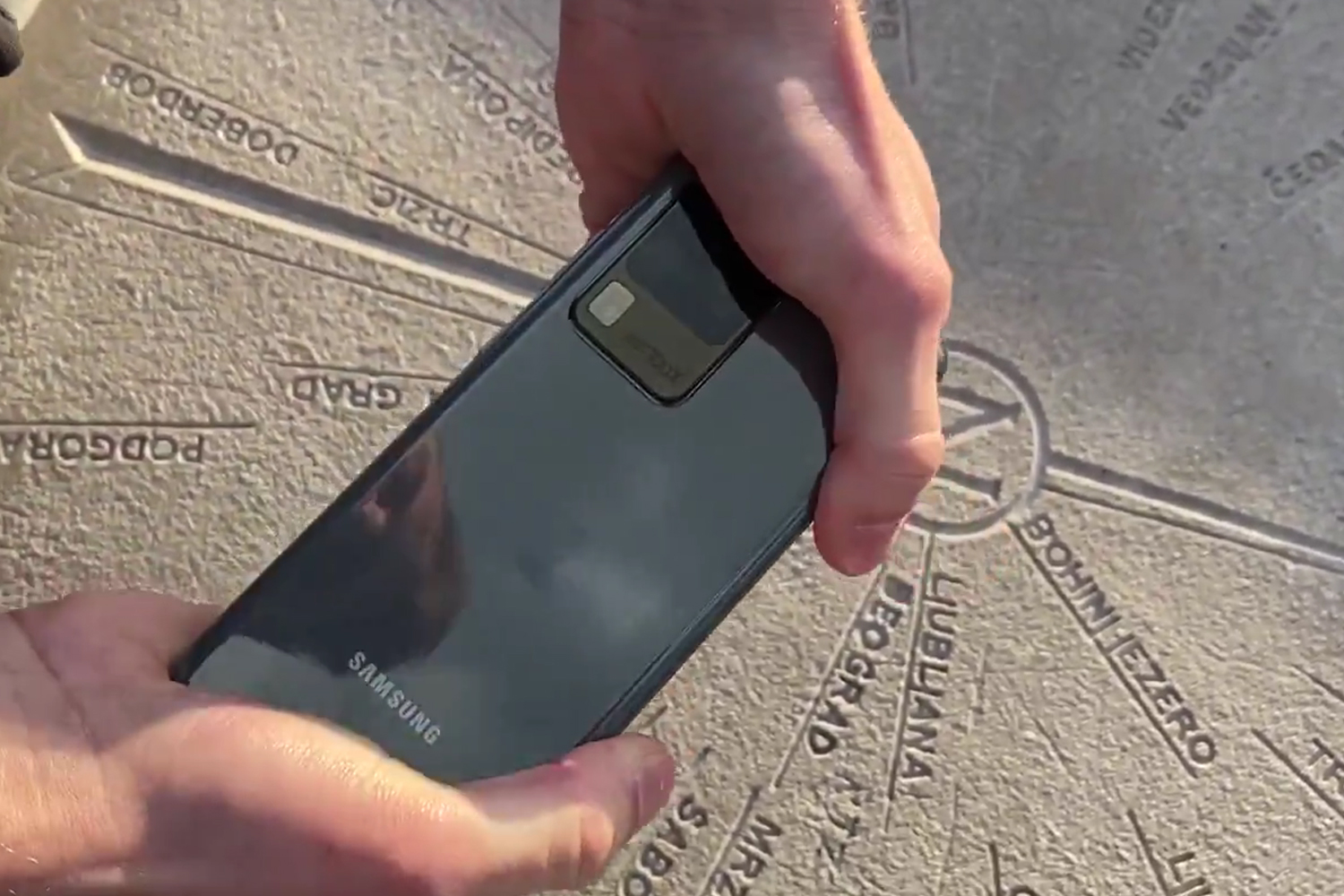 thay-man-hinh-samsung-galaxy-s20-ultra-chinh-hang-nguyen-nhan