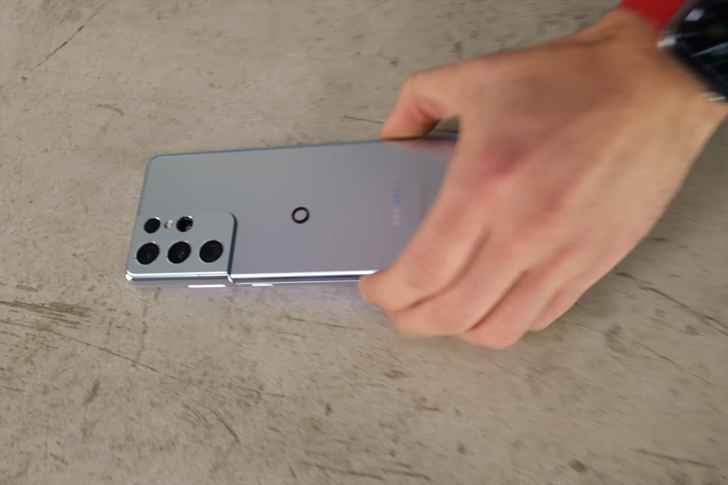 thay-man-hinh-samsung-galaxy-s21-ultra-chinh-hang-nguyen-nhan