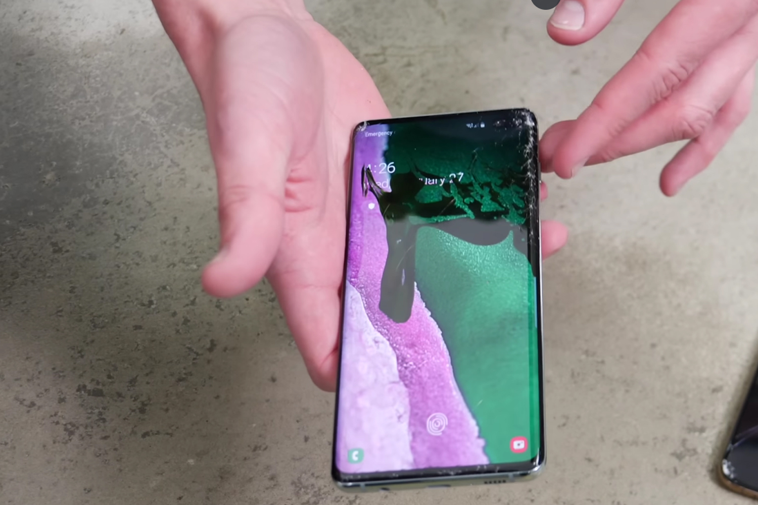 thay-man-hinh-samsung-s10-plus-nguyen-nhan