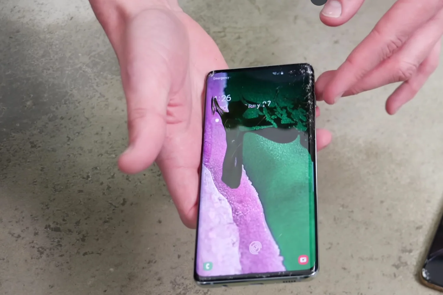 thay-man-hinh-samsung-s10-plus-nguyen-nhan