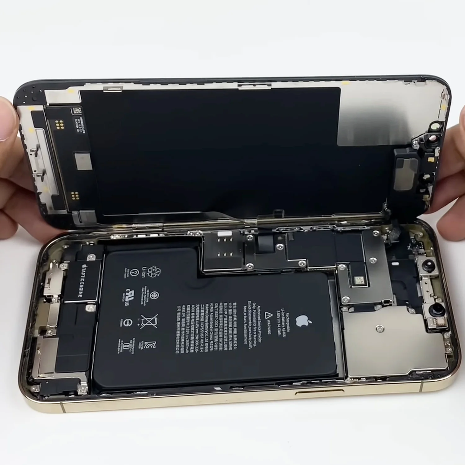 thay-mat-kinh-ep-kinh-iphone-12-pro-max-chinh-hanghtml-5