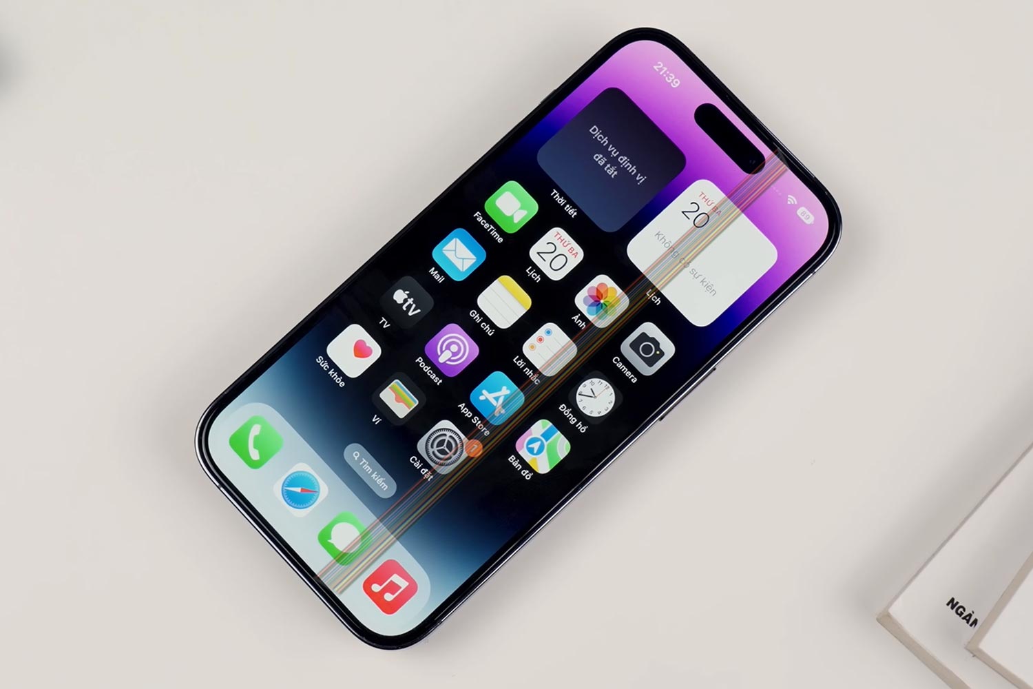 thay-mat-kinh-ep-kinh-iphone-14-pro-chinh-hang.html-thay-man-hinh