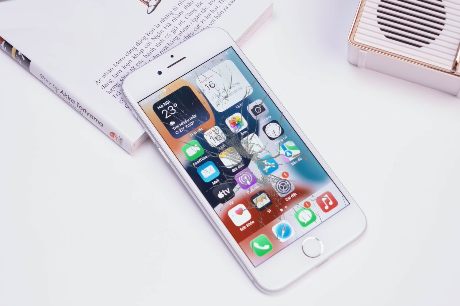 thay-mat-kinh-ep-kinh-iphone-8-chinh-hang.html-thay-kinh-1