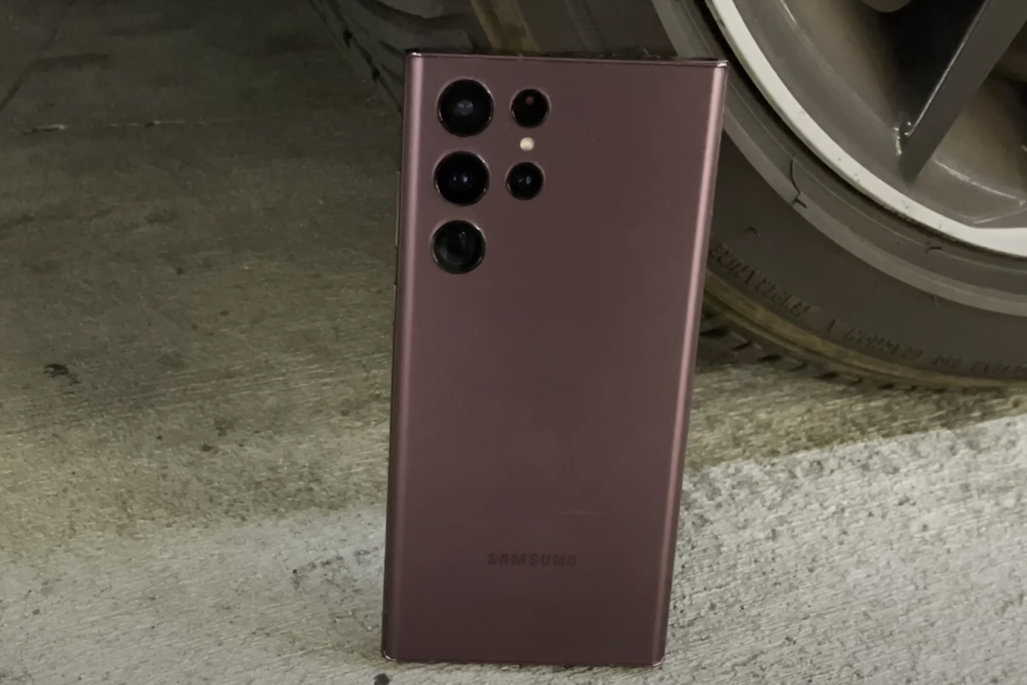 thay-mat-kinh-samsung-nguyen-nhan