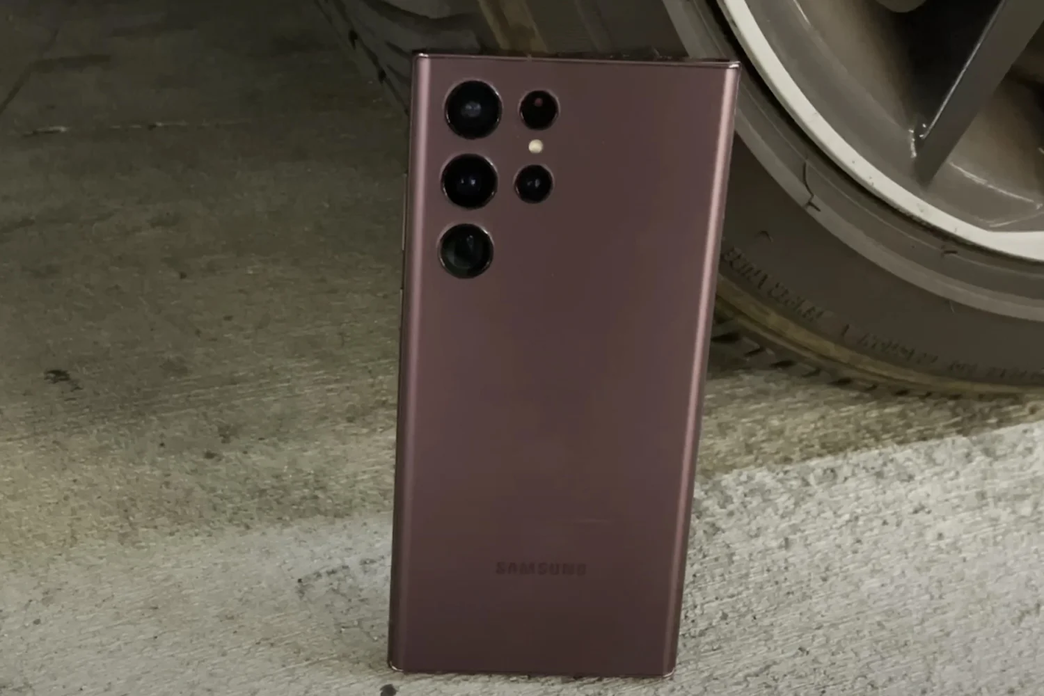 thay-mat-kinh-samsung-nguyen-nhan