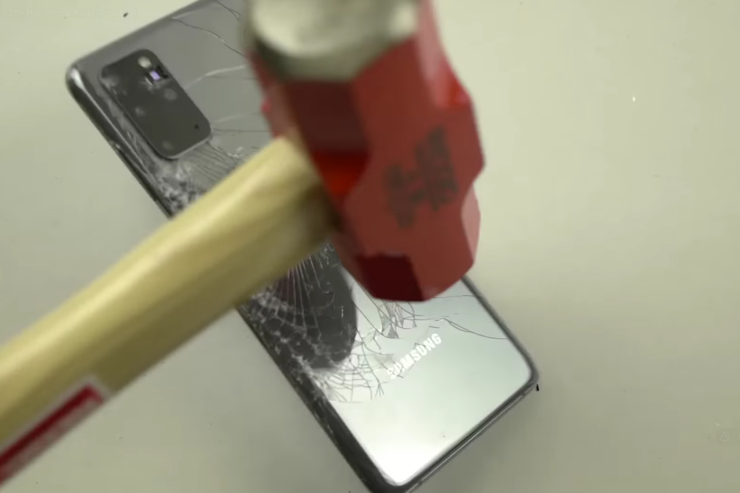 thay-mat-kinh-sau-samsung-galaxy-s20-plus-nguyen-nhan