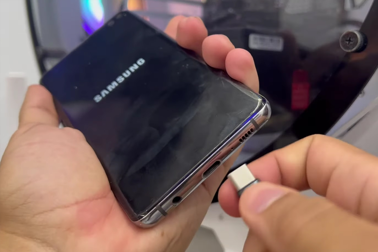 thay-pin-samsung-galaxy-s20-plus-nguyen-nhan-1