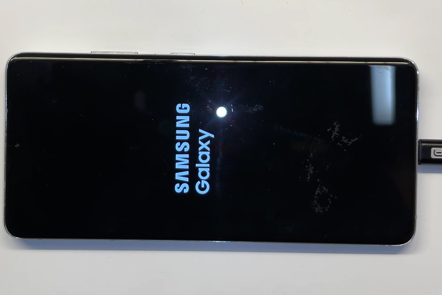 thay-pin-samsung-galaxy-s21-ultra-chinh-hang-dau-hieu